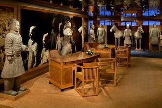 Holland America Line Rotterdam Interior Art Gallery 2.jpg